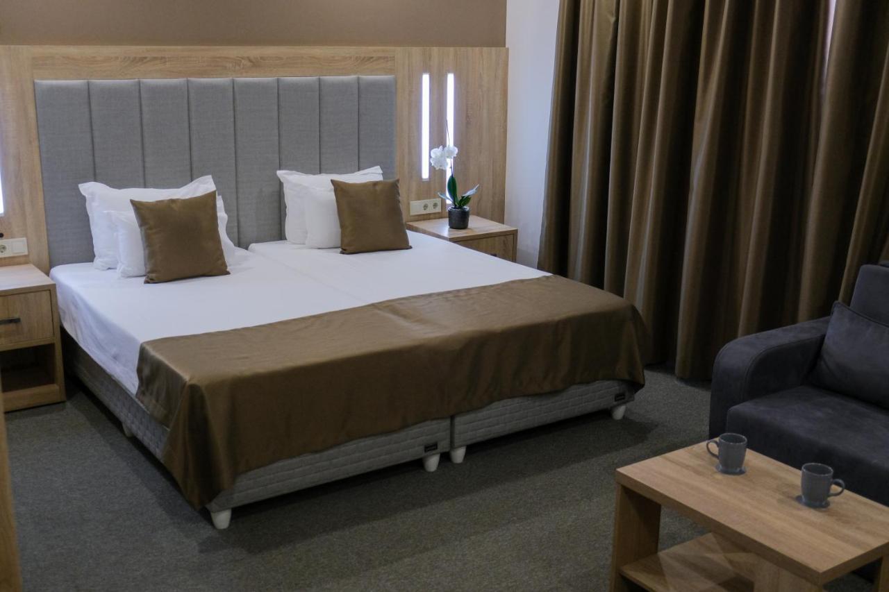 Sps Hotel พลอฟดิฟ ภายนอก รูปภาพ