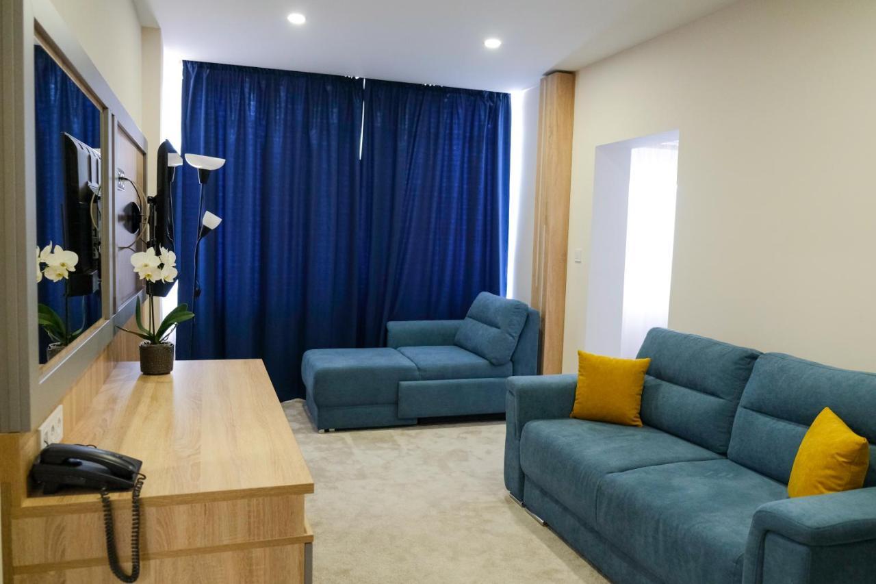 Sps Hotel พลอฟดิฟ ภายนอก รูปภาพ